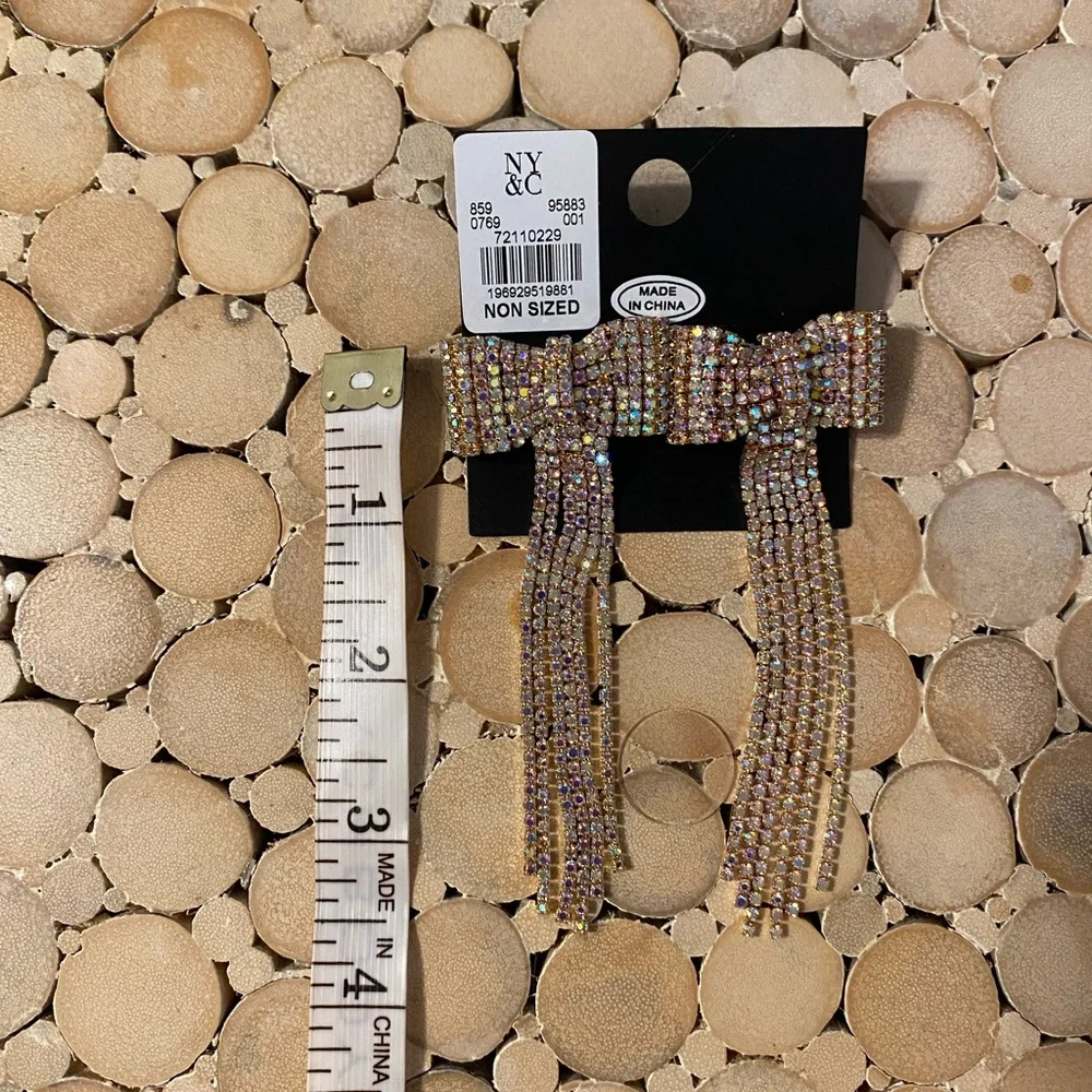 Rhinestone bow shaped earrings - Picture 3 of 4